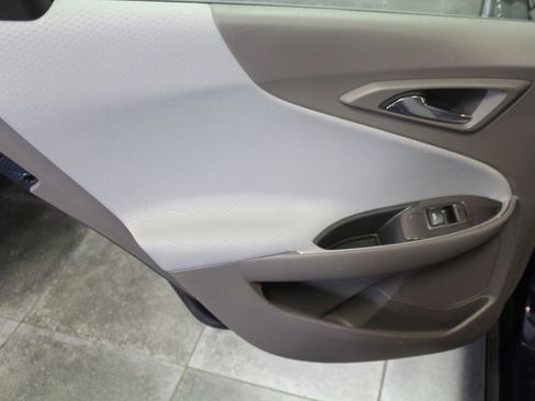 Used 2017 Chevrolet Malibu LT image 21