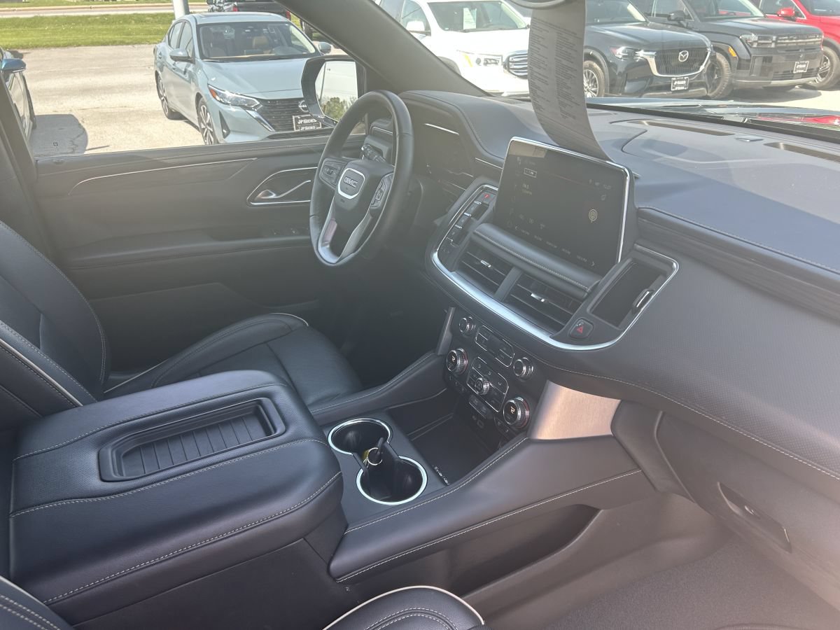 Used 2022 GMC Yukon SLT w/ SLT Luxury Package RWD image 12