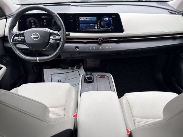 Used 2024 Nissan Ariya AWD image 32