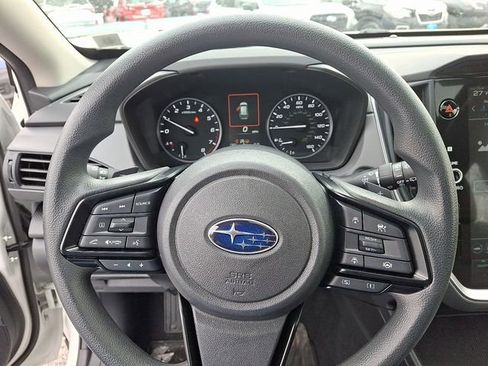 Used 2025 Subaru Crosstrek 2.0i Premium image 17