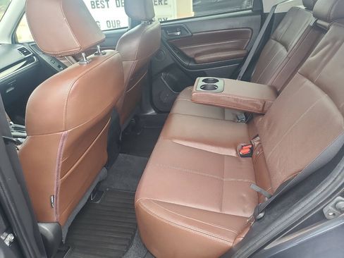 Used 2018 Subaru Forester 2.5i Touring AWD/4WD image 30