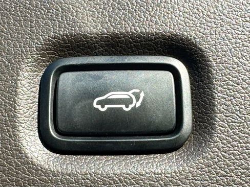 Used 2019 Hyundai Santa Fe Ultimate image 34