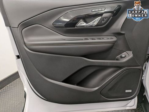 Used 2022 GMC Terrain AT4 w/ Infotainment Package II image 8