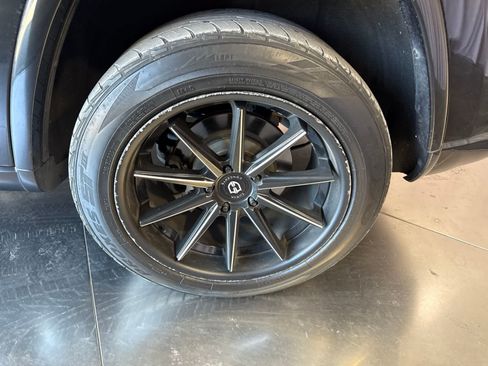 Used 2016 Jeep Grand Cherokee Overland RWD image 9