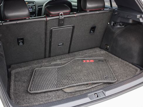 Used 2015 Volkswagen GTI 4-Door FWD image 25