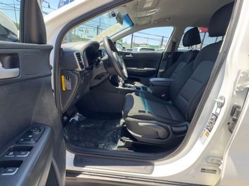 Used 2019 Kia Sportage LX AWD/4WD image 13