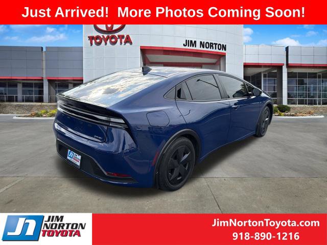 Used 2026 Toyota Prius Plug-In Hybrid FWD image 6