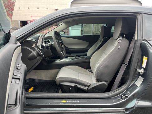 Used 2015 Chevrolet Camaro LS RWD image 11