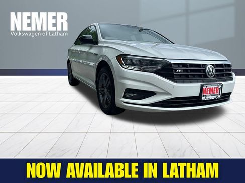 Used 2019 Volkswagen Jetta R-Line FWD image 5