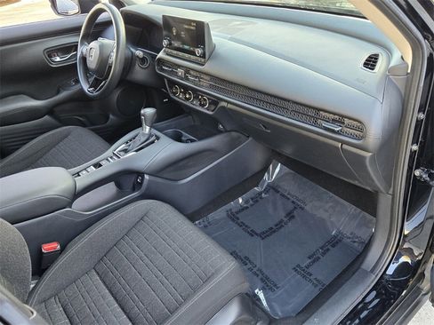 Certified 2023 Honda HR-V LX image 16