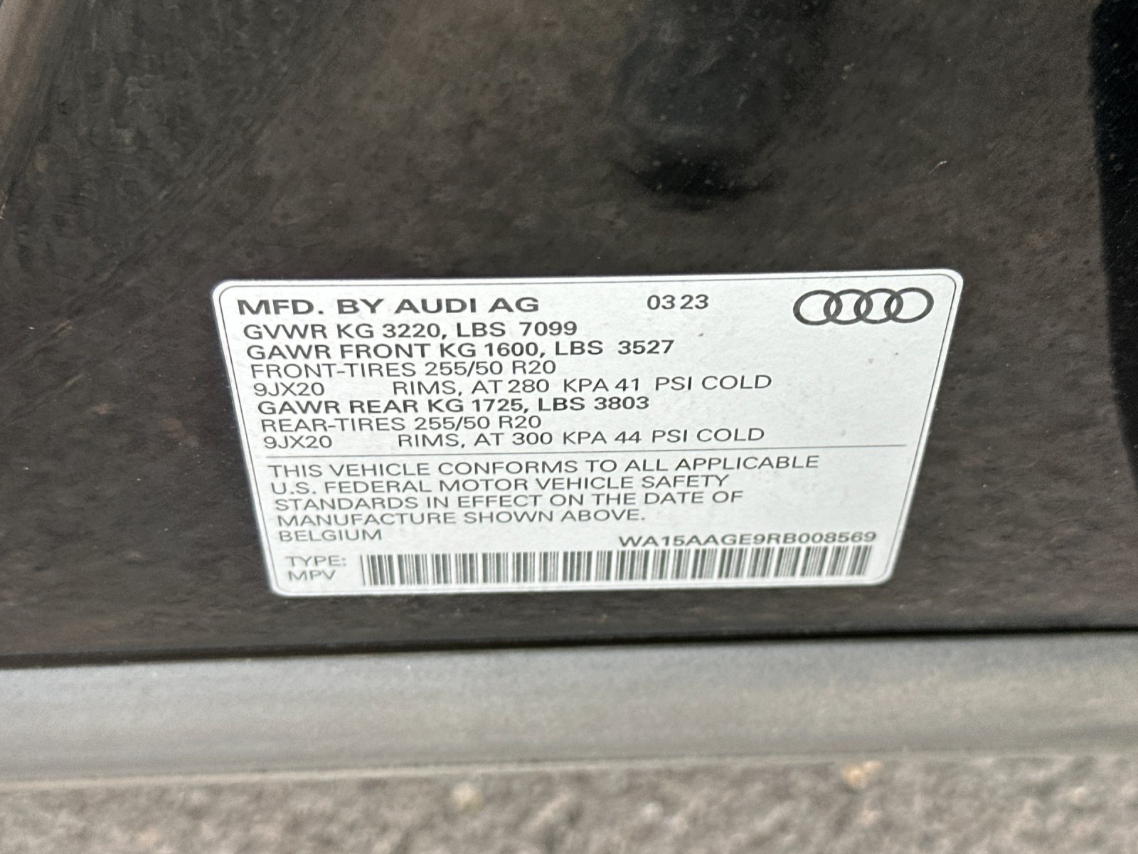 Used 2024 Audi Q8 e-tron Premium Plus AWD/4WD image 35