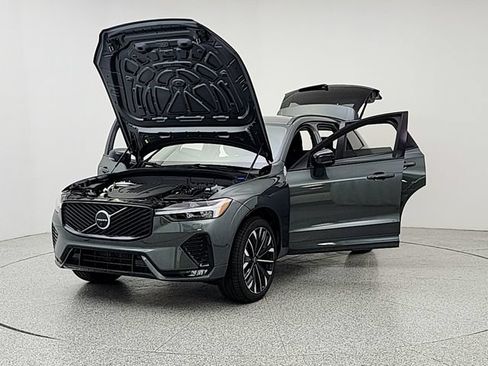 New 2026 Volvo XC60 B5 Ultra w/ Climate Package AWD/4WD image 9