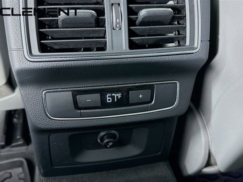 Used 2018 Audi Q5 2.0T Premium image 34