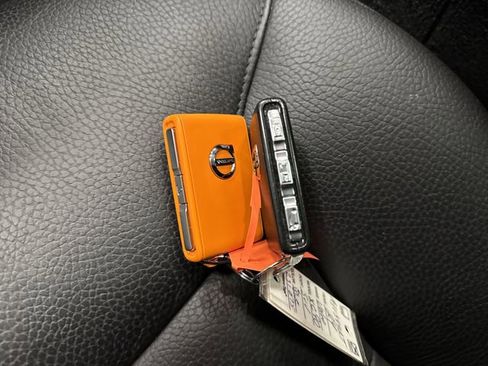 Used 2024 Volvo XC90 B5 Plus image 27