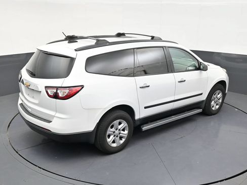 Used 2017 Chevrolet Traverse LS FWD image 15