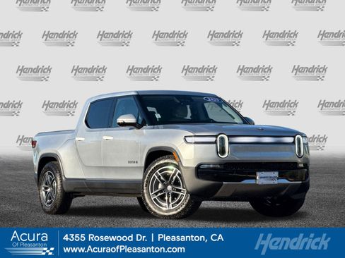 Used 2025 Rivian R1T Adventure image 1