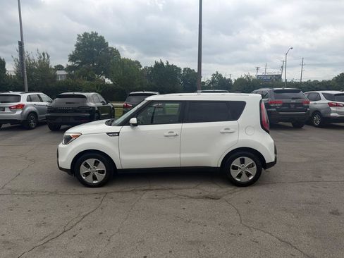 Used 2016 Kia Soul FWD image 6