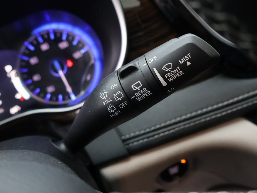 Used 2023 Chrysler Pacifica Limited FWD image 22