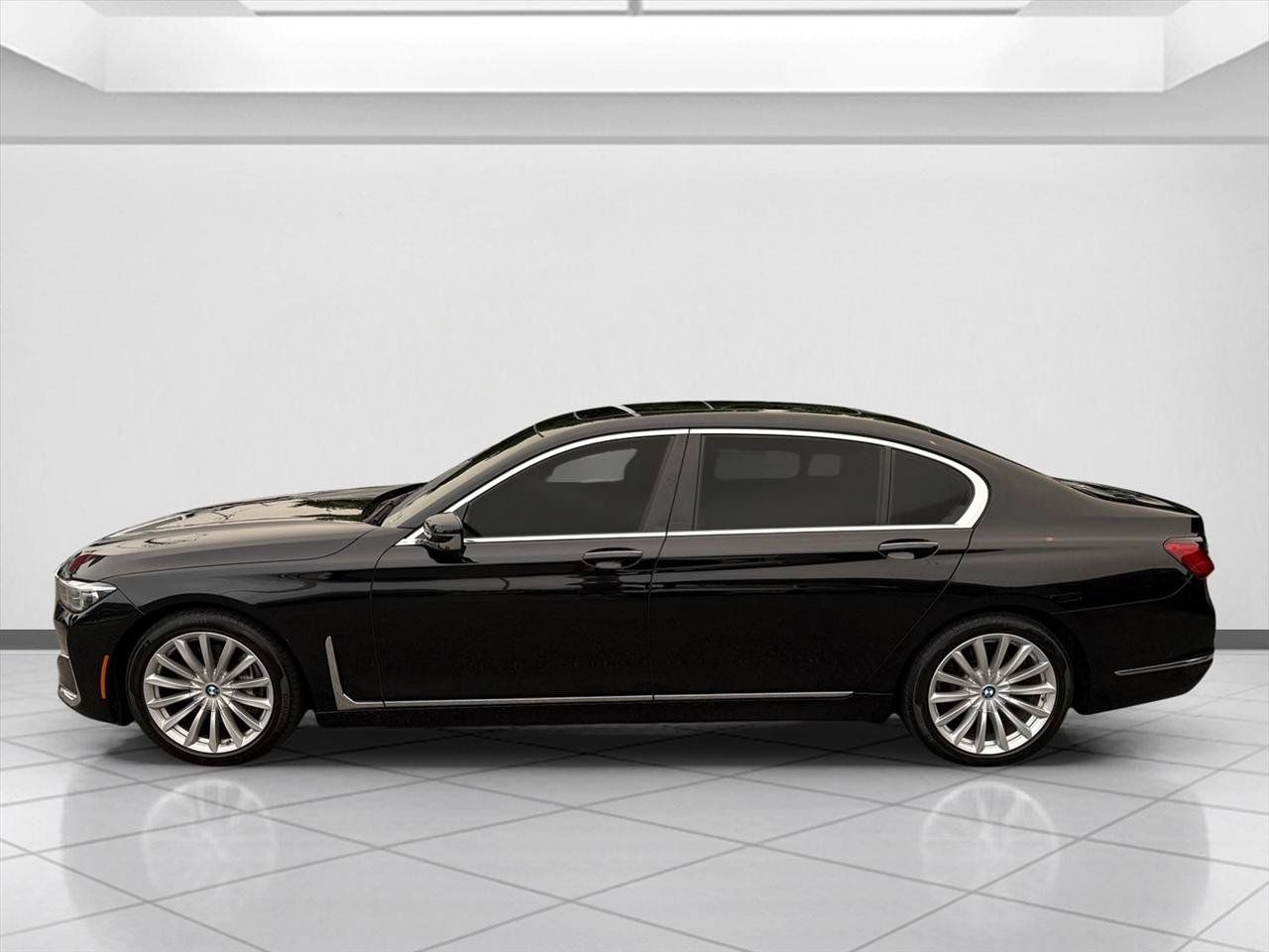 Used 2022 BMW 740i xDrive w/ Premium Package AWD/4WD image 9
