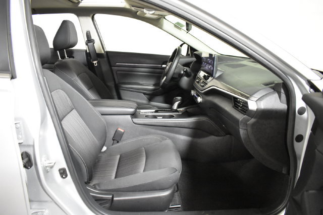 Certified 2025 Nissan Altima 2.5 SV w/ SV Premium Package AWD/4WD image 33