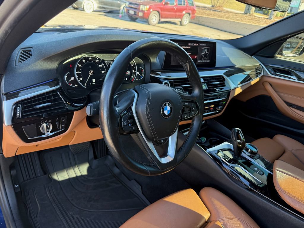 Used 2019 BMW 540i xDrive w/ Convenience Package AWD/4WD image 18