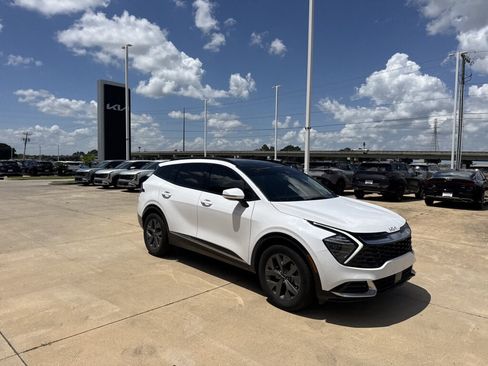 Certified 2024 Kia Sportage SX FWD image 11