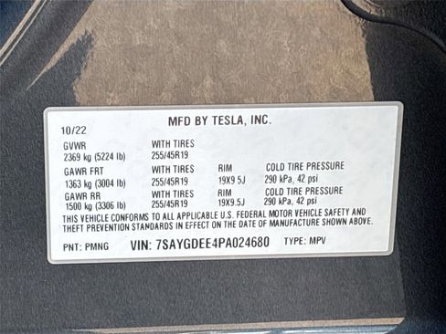 Used 2023 Tesla Model Y Long Range image 34