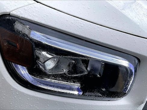 Certified 2023 Mercedes-Benz GLB 250 4MATIC image 31