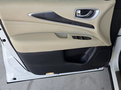 Used 2020 INFINITI QX60 Luxe w/ Essential Package FWD image 40