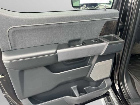 Used 2022 Ford F150 Lariat w/ Max Trailer Tow Package image 28