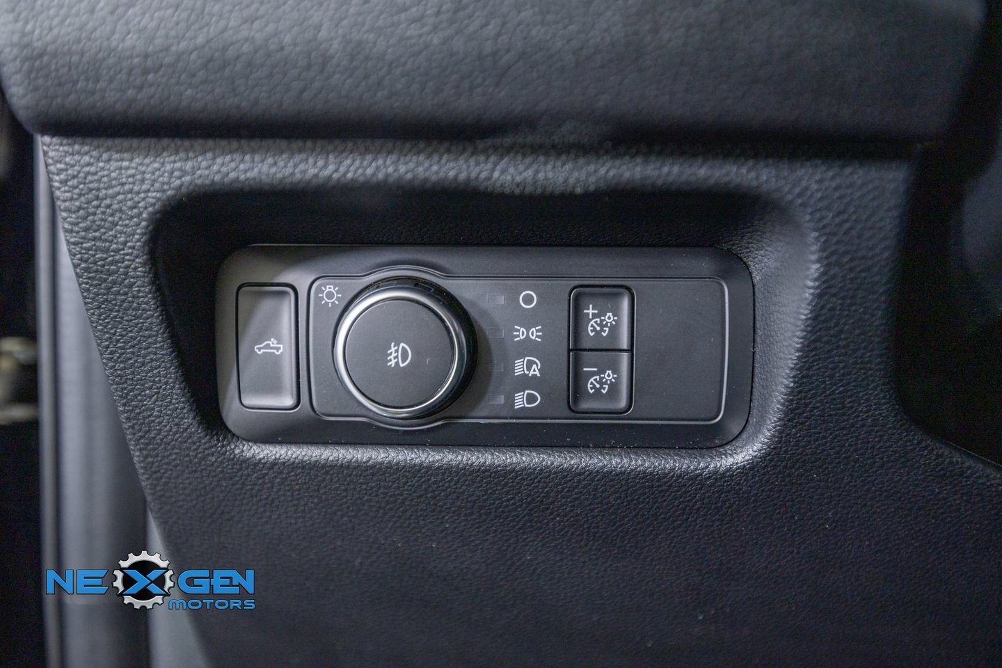 Used 2025 Ford Ranger XLT w/ FX4 Off-Road Package AWD/4WD image 16