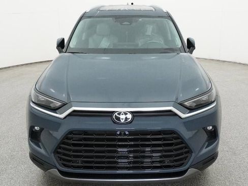 New 2026 Toyota Grand Highlander Platinum AWD/4WD image 15