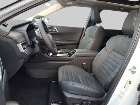 New 2025 Mitsubishi Outlander SE image 14