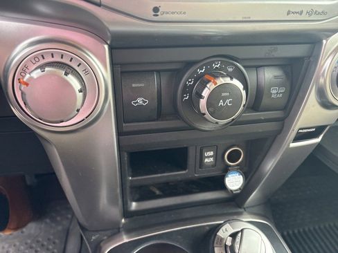 Used 2017 Toyota 4Runner SR5 Premium AWD/4WD image 23
