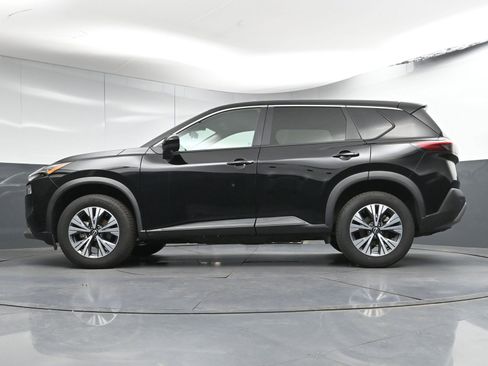 Used 2023 Nissan Rogue SV image 27