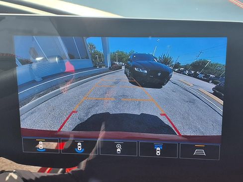 Used 2022 Chevrolet Corvette Stingray Premium Conv w/ Z51 Performance Package RWD image 5