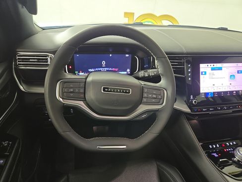 Certified 2023 Jeep Wagoneer Series II AWD/4WD image 16