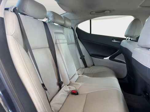 Used 2011 Lexus IS 250 w/ Premium Pkg Value Edition RWD image 19