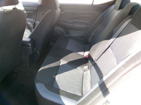 Used 2025 Nissan Versa SV FWD image 9