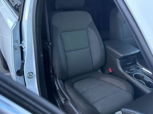 Used 2023 Chevrolet Traverse LT w/ LPO, Floor Liner Package AWD/4WD image 16