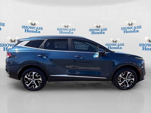 Used 2023 Kia Sportage EX AWD/4WD image 9