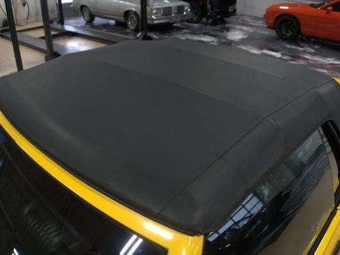 Used 1993 Ford Mustang LX image 15