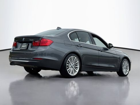 Used 2013 BMW 328i xDrive Sedan AWD/4WD image 7