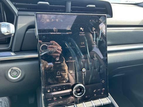 New 2026 GMC Terrain Elevation w/ Elevation Premium Package image 24