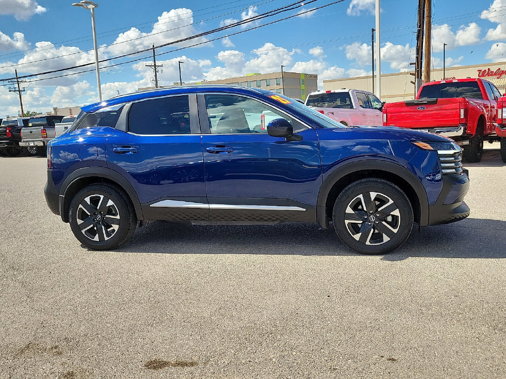 Used 2025 Nissan Kicks SV w/ SV Premium Package AWD/4WD image 14