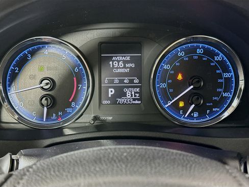 Used 2017 Toyota Corolla LE w/ Carpet Mat Package (TMS) FWD image 18