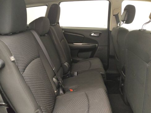 Used 2018 Dodge Journey SE w/ Connectivity Group FWD image 19