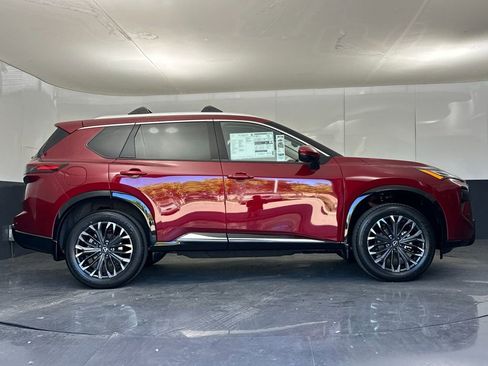 New 2026 Nissan Rogue Platinum w/ Platinum Premium Package image 2