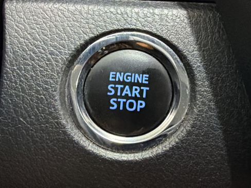 Used 2019 Toyota Camry XSE w/ Driver Assist Package FWD image 15
