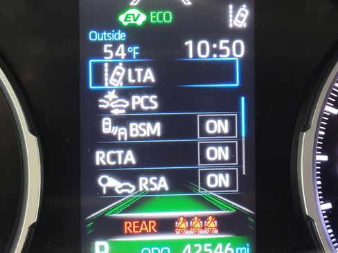 Certified 2022 Toyota RAV4 XLE Premium image 20